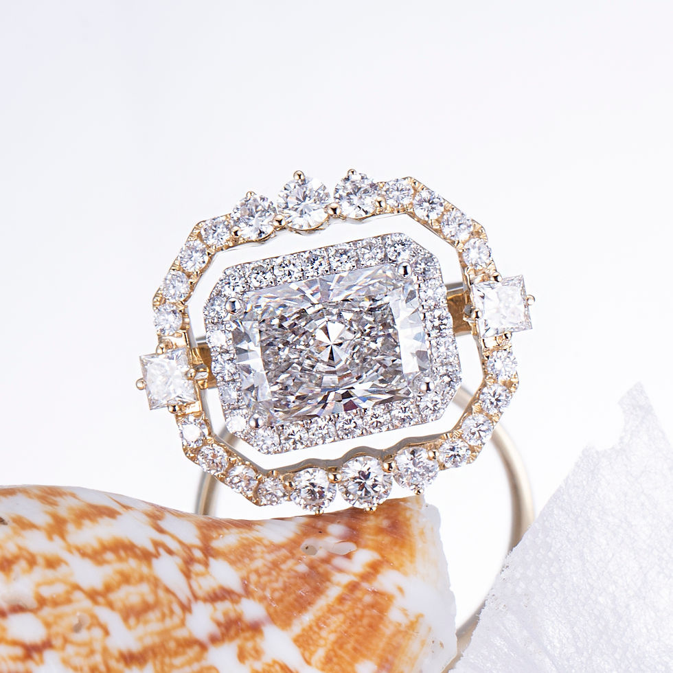 Thumbnail: The Radiant — 3.12 Carat Diamond Ring in 14K Gold