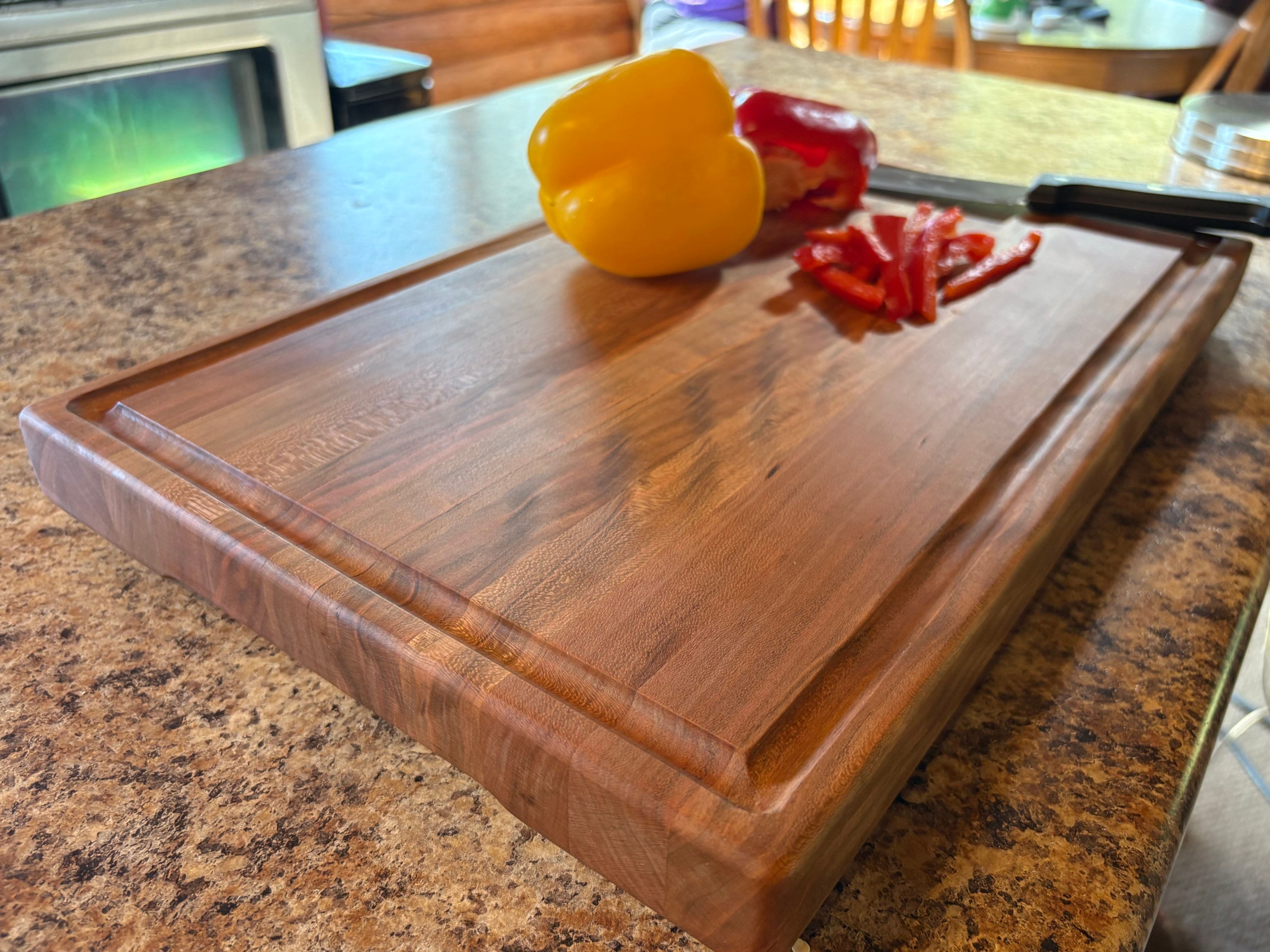 Cherry Edge Grain Cutting Board