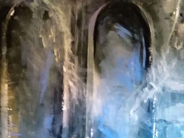 Apari Portas (open the doors)