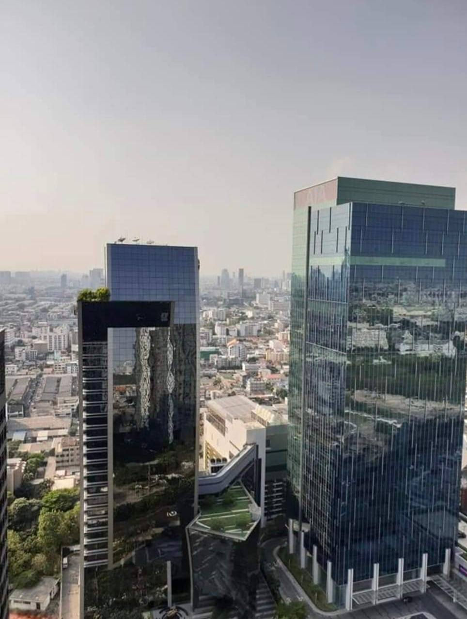 Noble Revolve Ratchada 2