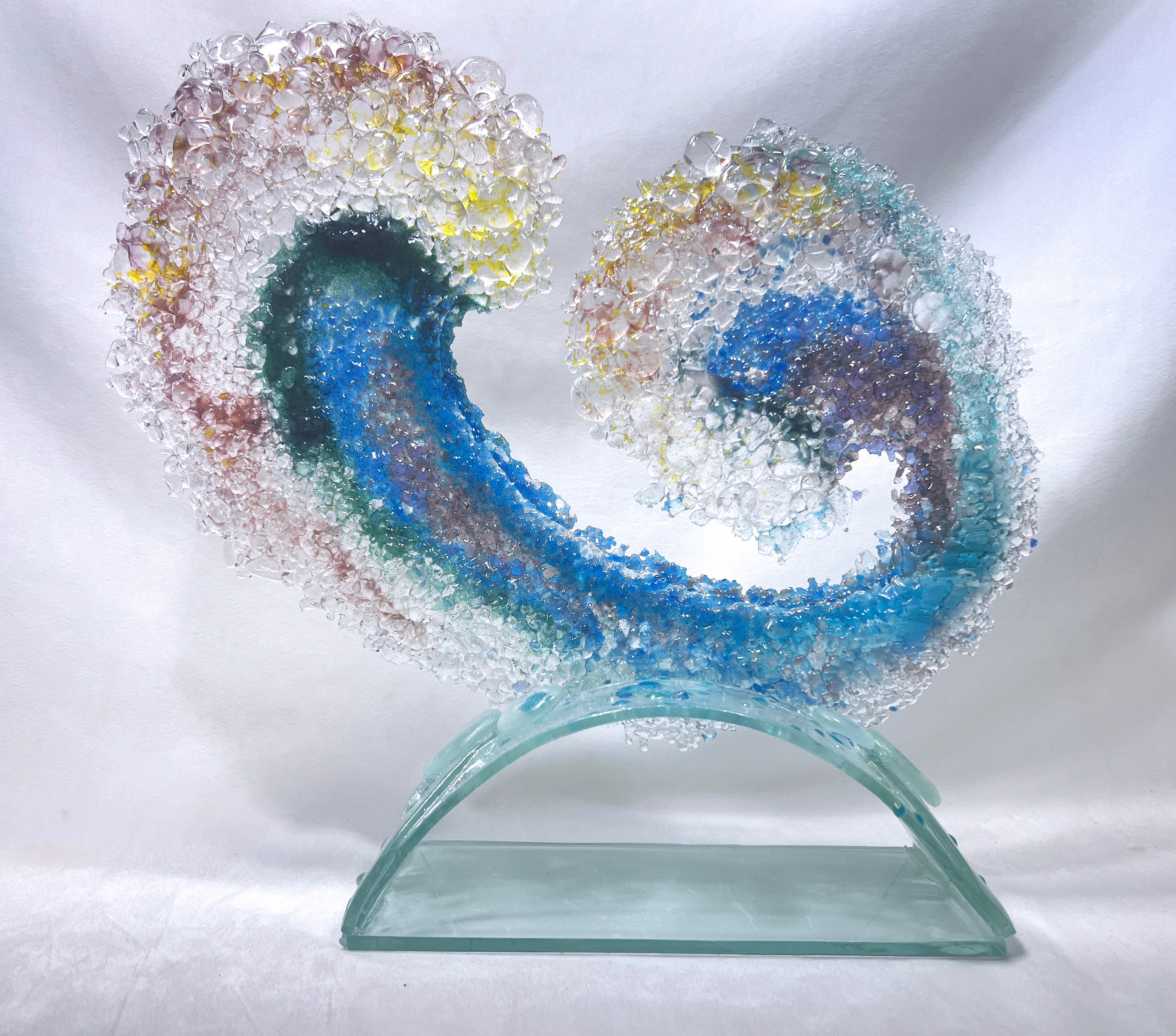 Wave Curl 4, 18 X 9.5 X 5 inches