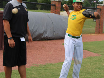 Pro players offer lessons at PRCC baseball camp