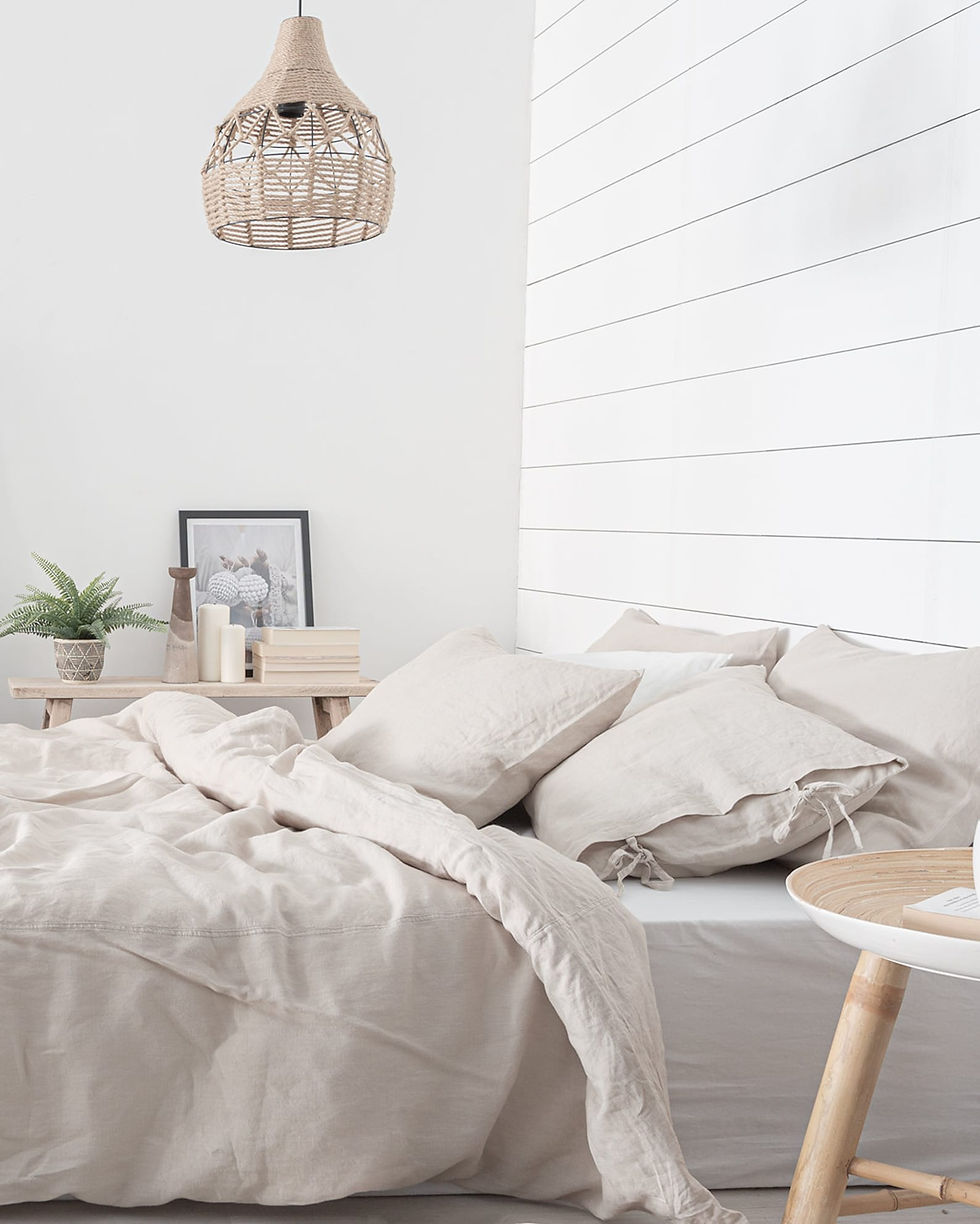Thumbnail: Back to the basics-fitted sheet, flat sheet, duvet cover, 2 pillowcases