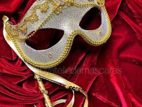 Baile de Máscaras no Hotel Fairmont em parceria com o Camarote Arpoador