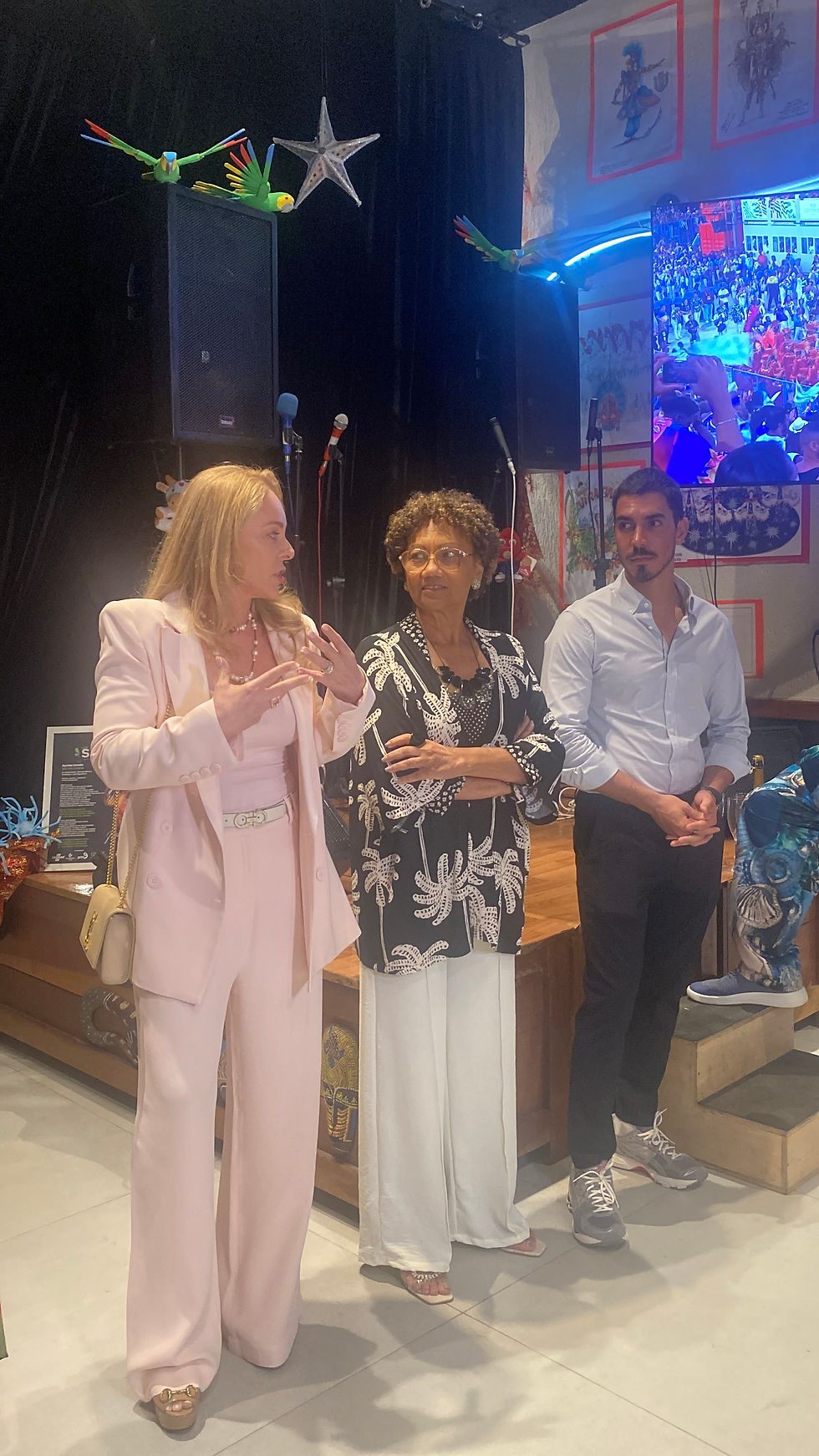 Momentos de muita emoção com a mãe de Gabriel David contando um pouco de sua trajetória , na foto com Célia Domingues .
