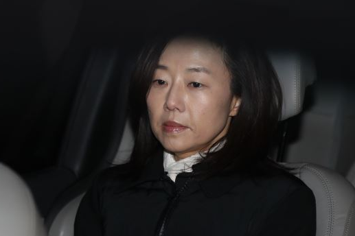 ‘기각의 아이콘’ 조윤선 영장 기각으로 실검 장악한 오민석 판사