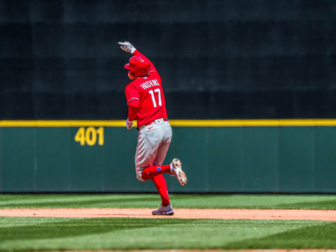 Rhys Hoskins Heating Up at Right Time for Phillies