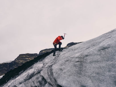 טיפוס במעלה הדרך כדימוי לתהליך של עבודה ריגשית