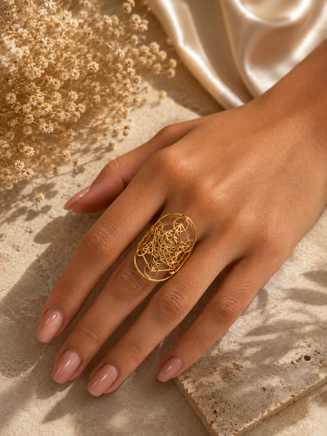Bague cube de Métatron magnétisé dorée à la main