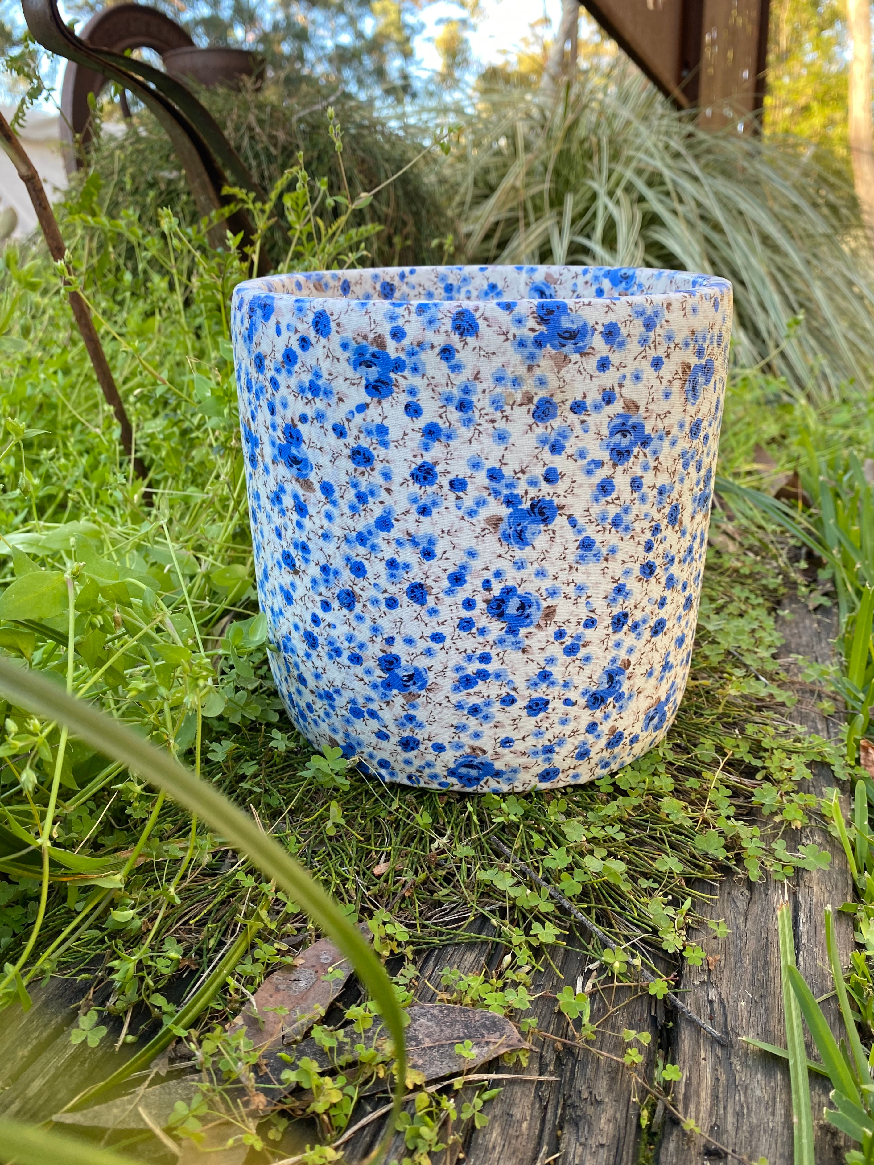 Blue Floral Large Pot