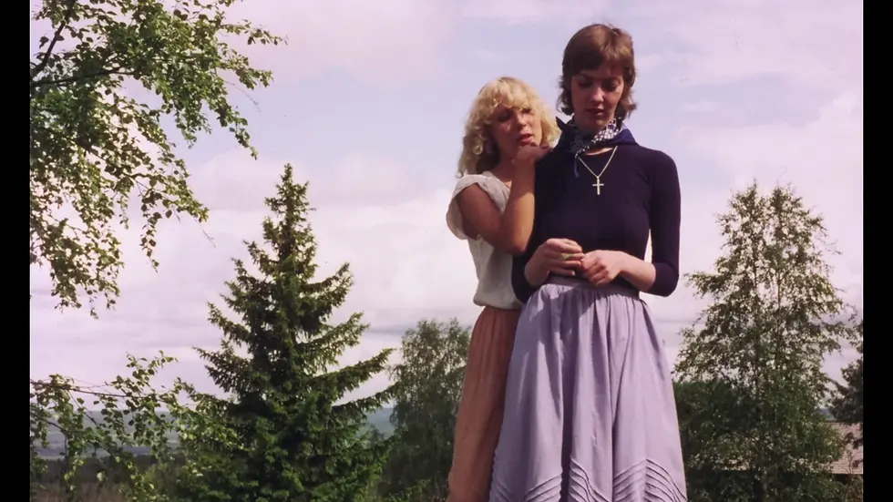 Thumbnail: Screen grab 6 of Come Blow the Horn! [Blu-ray] | peakbooks.shop