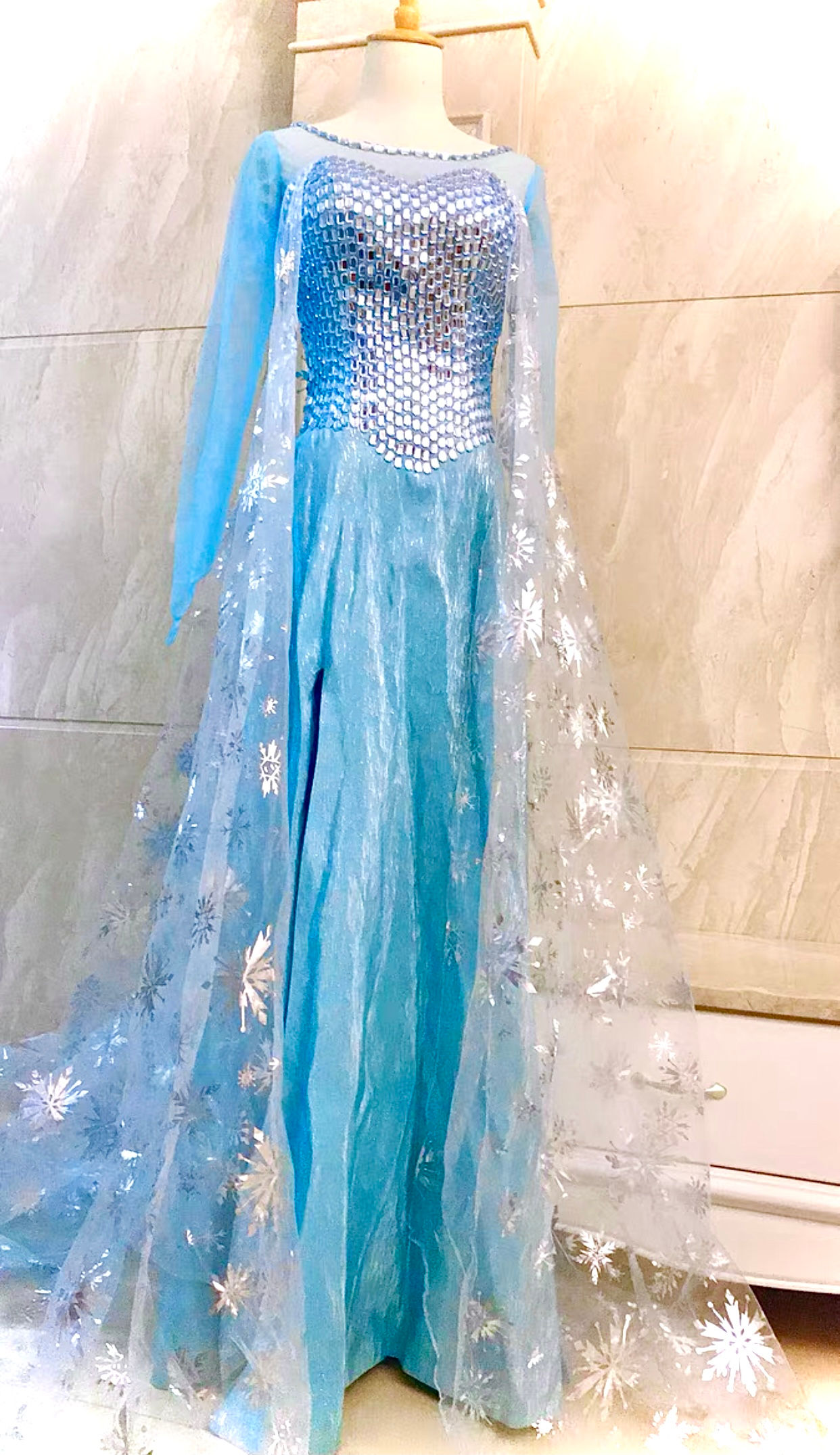 Dreamy collection Disney Frozen Elsa Ice queen costume