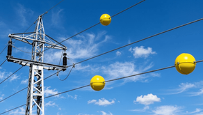 ¿Por qué hay enormes esferas en los cables de alta tensión? La ingeniería detrás de ellas