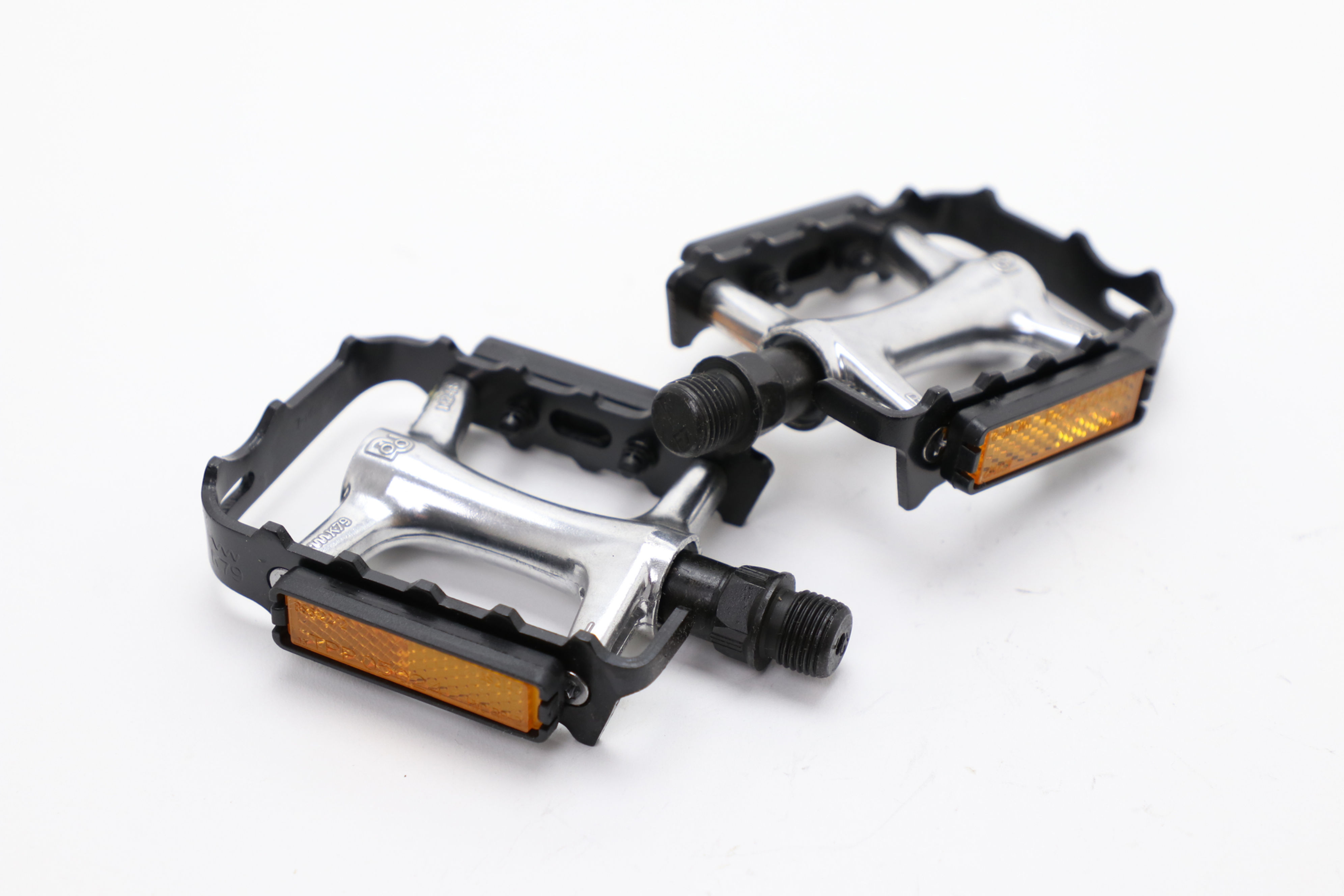 Alloy pedals / single speed road bike pedals