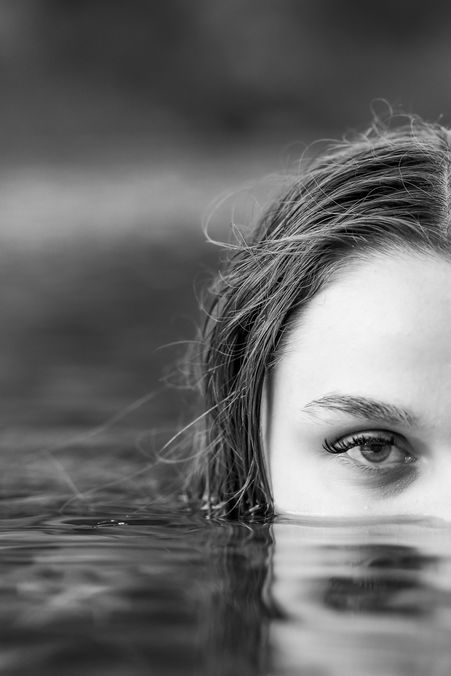 Woman exuding strength and grace in her portrait | Premier Oregon portrait photographer by Rocksi Johnson