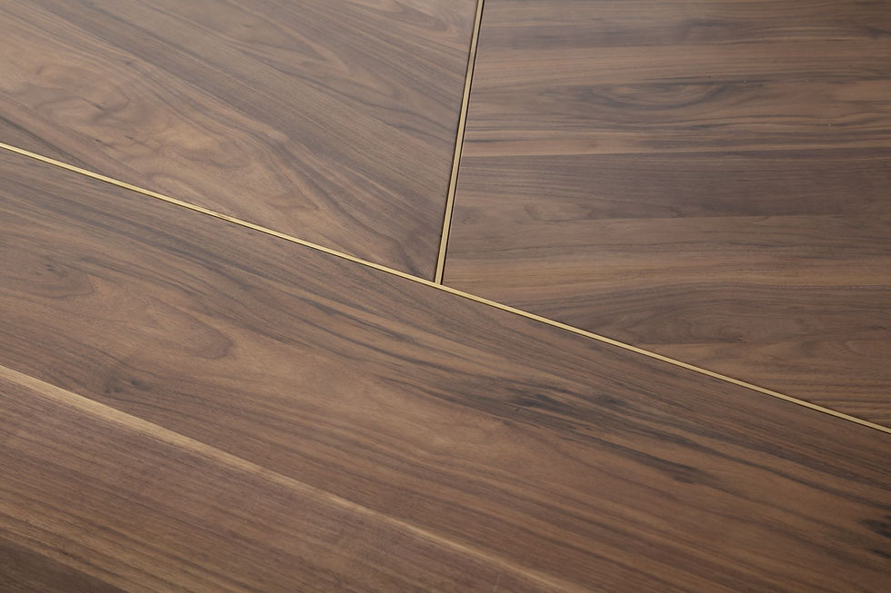 Thumbnail: Gaia Table