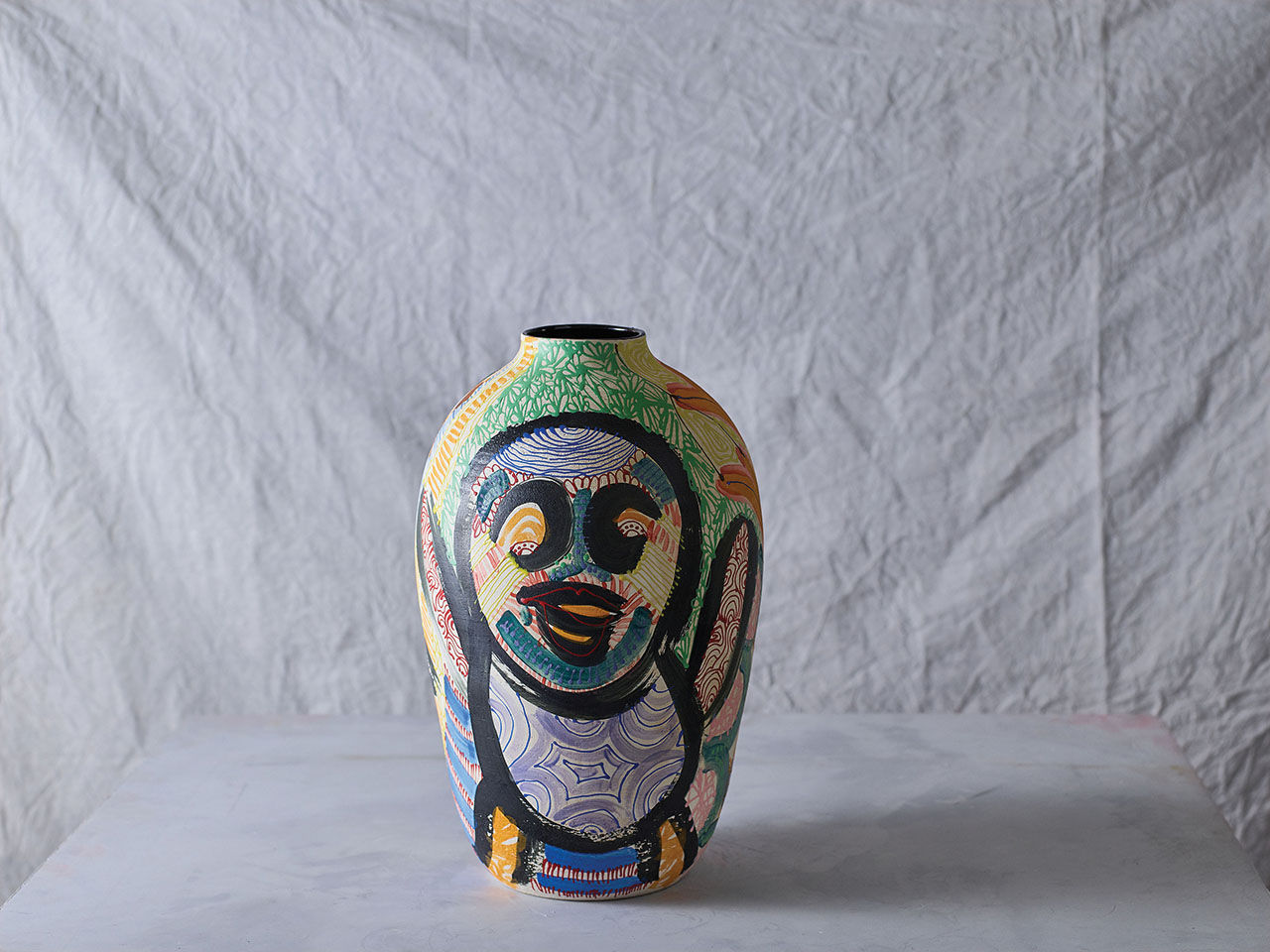 Anthropoid Vase M014