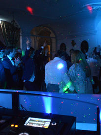 DJ Danny Vianello bei einer Hochzeit im Schloss Leopoldskron – Musik für unvergessliche Momente