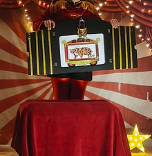 Spectacle de Noël 06 décembre 2025 3 (1).jpg