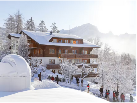 Ticket d'entrée: 100'000 frs - Les 5 écoles les plus chères du monde sont suisses. Et 3 sont romandes!