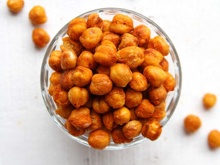 Salgadinho de Grão de bico com alho em pó