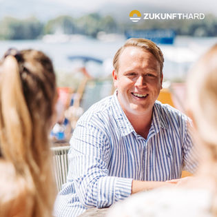 ZUKUNFT HARD . Bürgermeisterwahl 2025 . BÜRGERMEISTERKANDIDAT FÜR HARD . RENÉ BICKEL