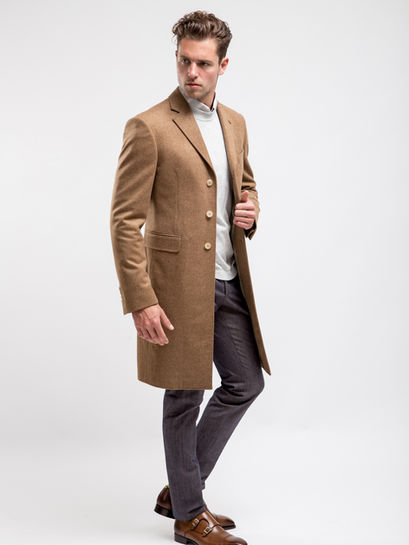 Herren Maßmantel – beiger Mantel nach Maß von Diana Schuster