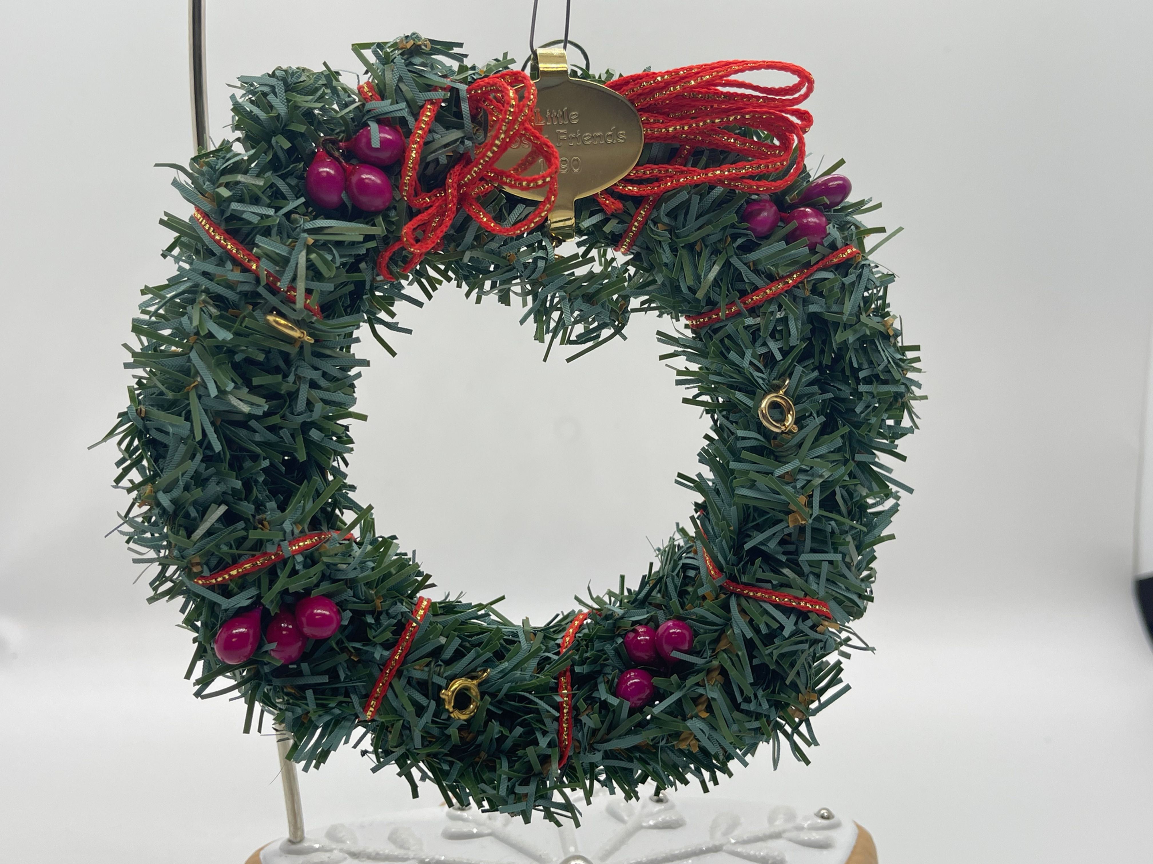 1990 Hallmark Little Frosty Friends Memory Wreath Ornament