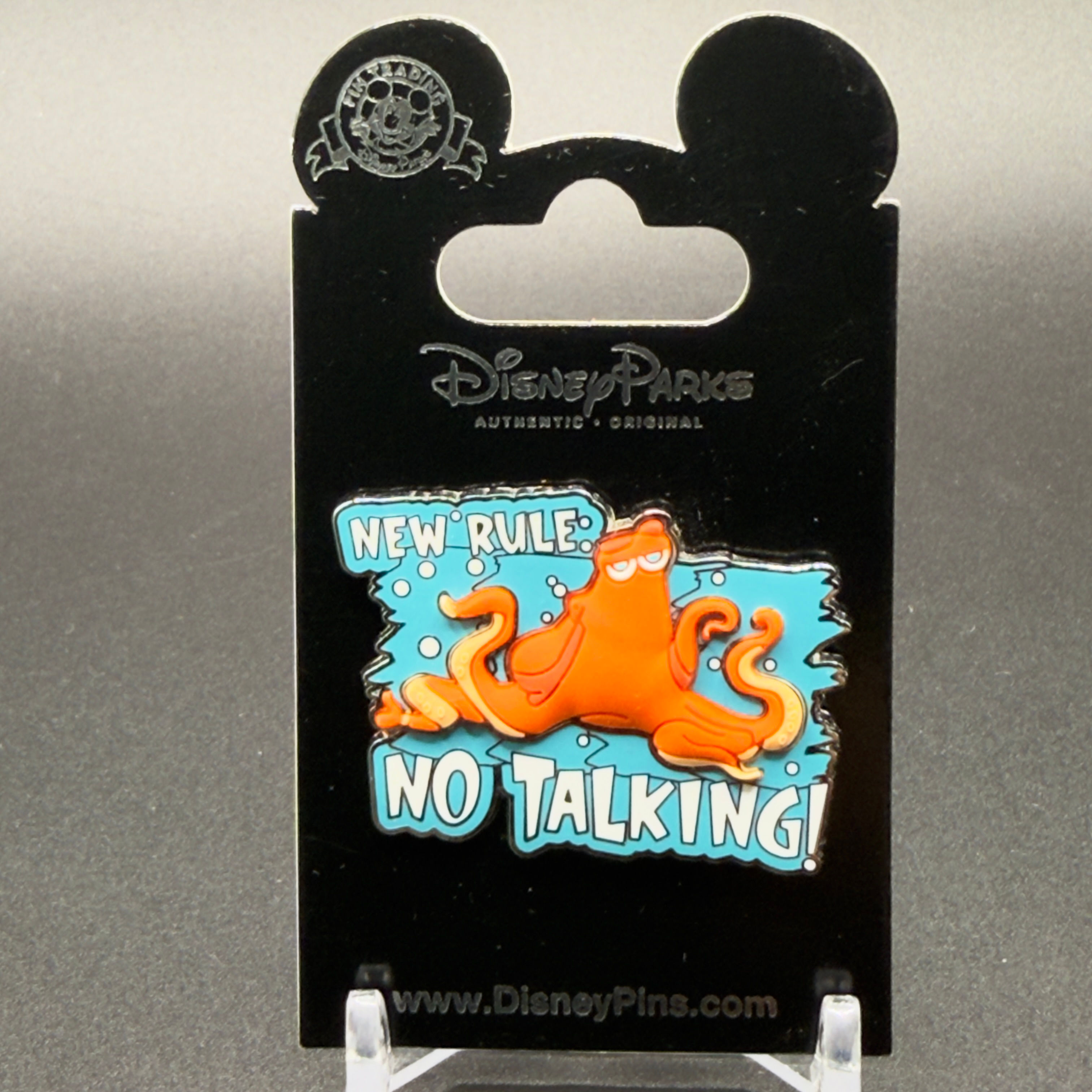 2016 Disney Finding Dory New Rule No Talking Hank Pin on Card