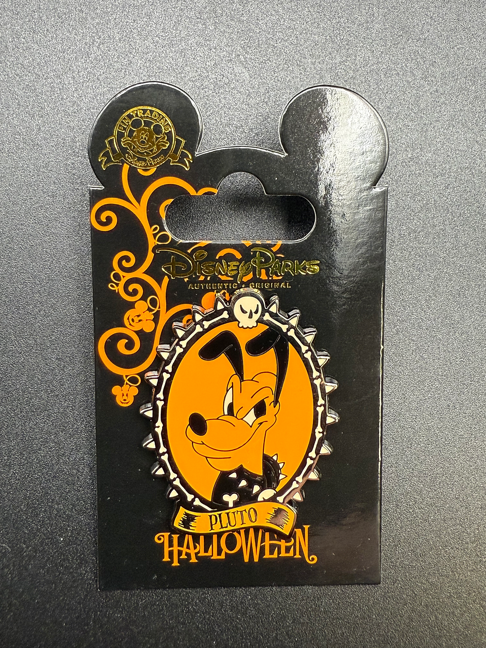 2017 Disney Halloween Cameo Collection Pluto Pin