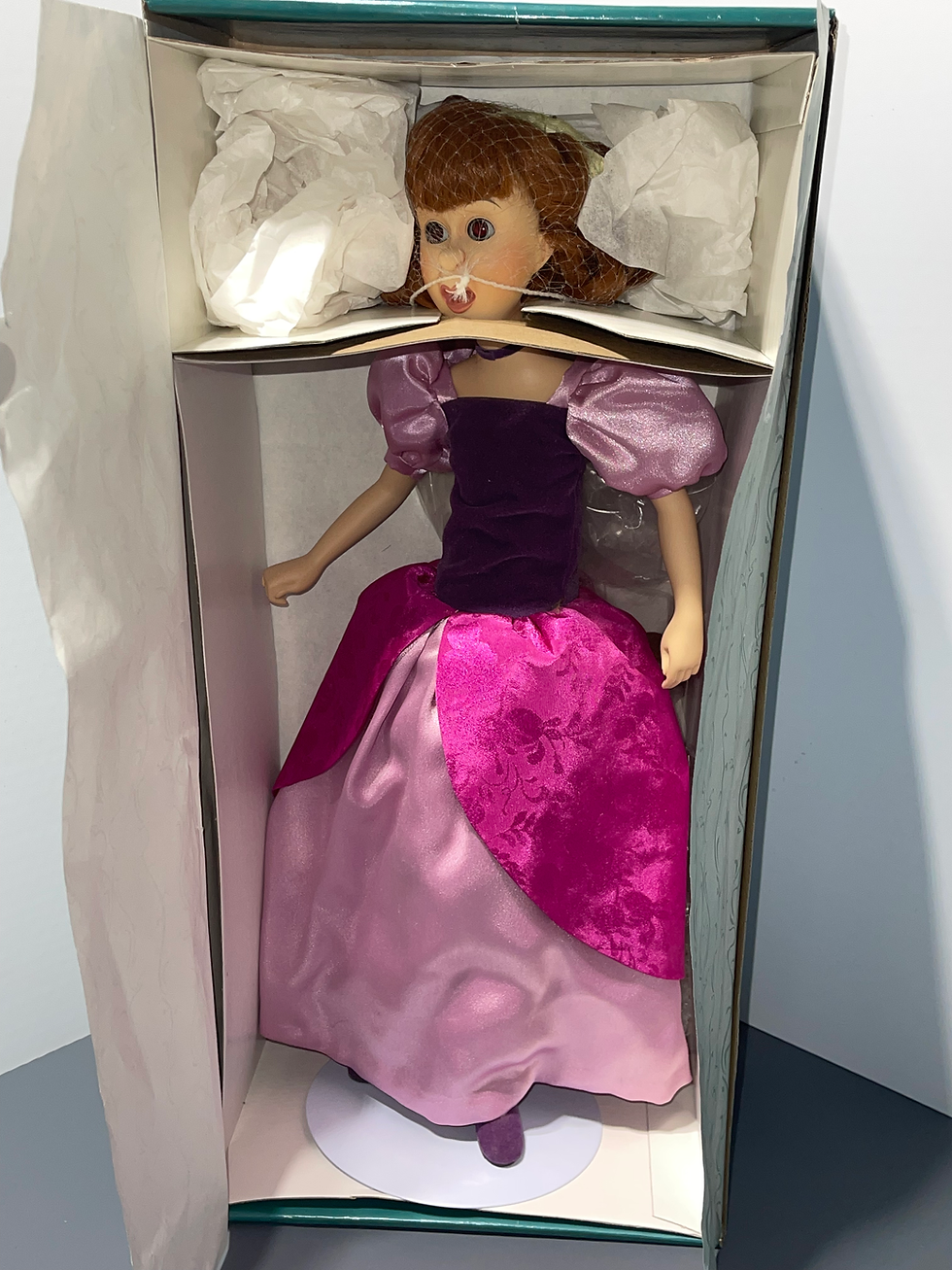 Disney Princess Porcelain Collectible Anastasia Doll Limited Edition /5000