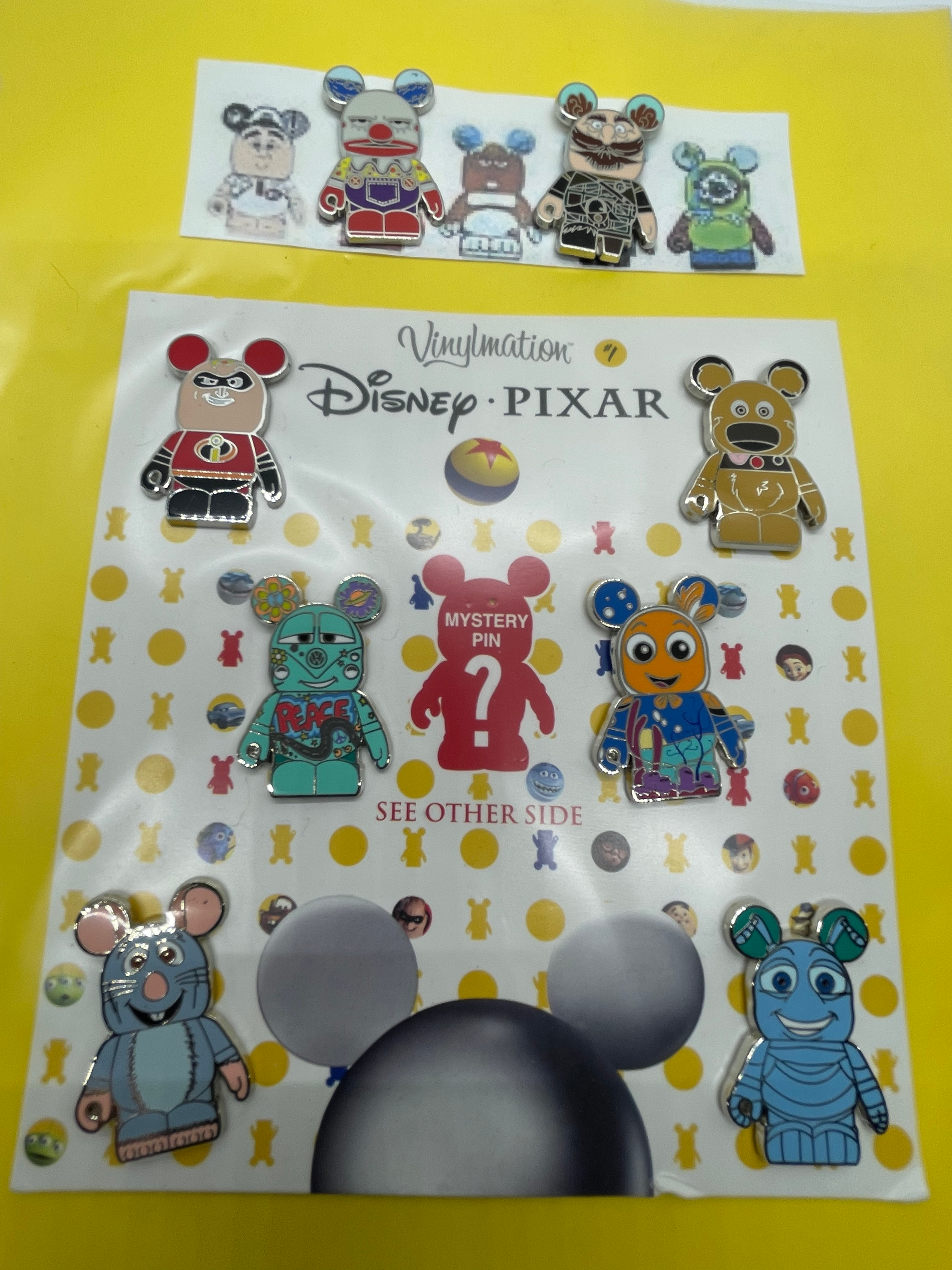 2013 Disney Pixar 1 Vinylmation 8-Pin Set with Chasers