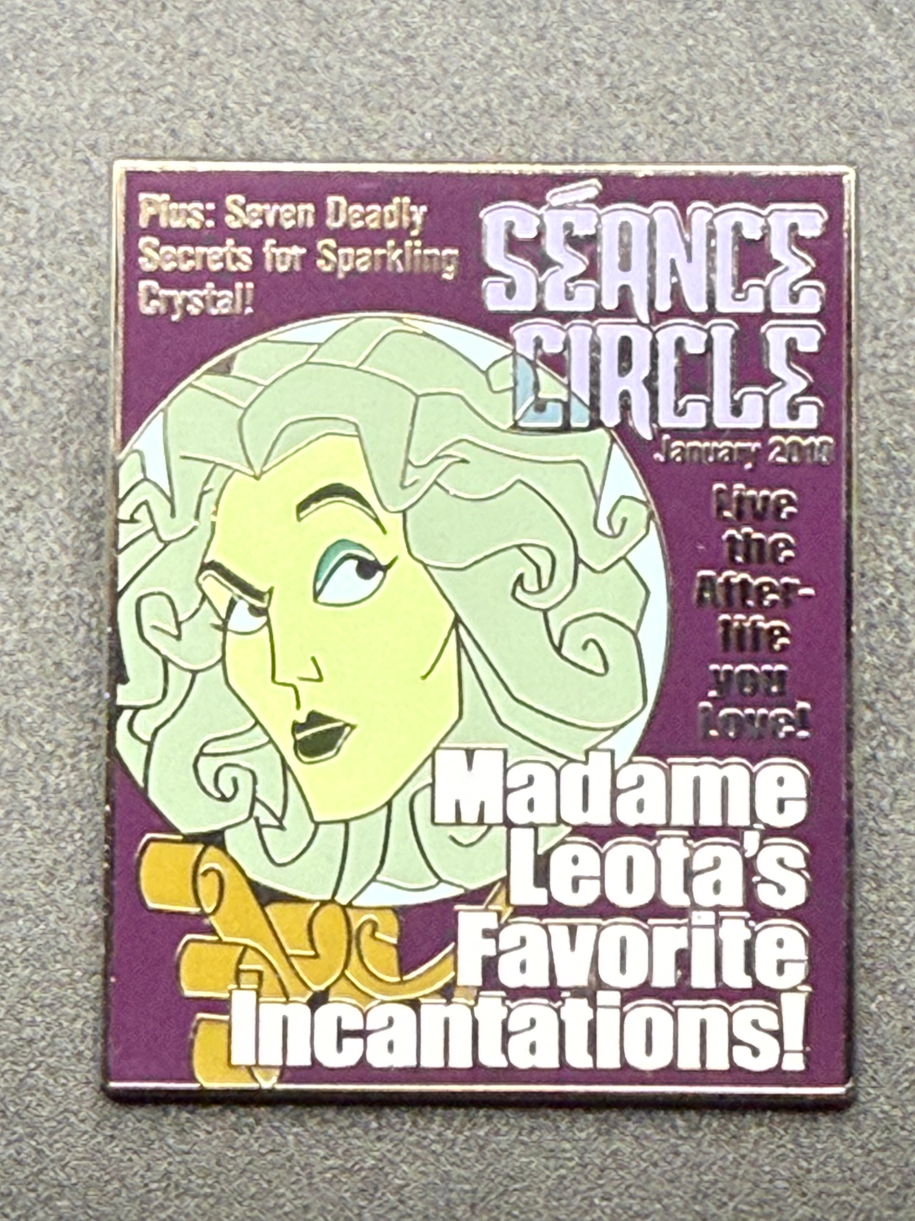 2010 Haunted Mansion Magazine - Séance Circle Madame Leota Limited Edition Pin