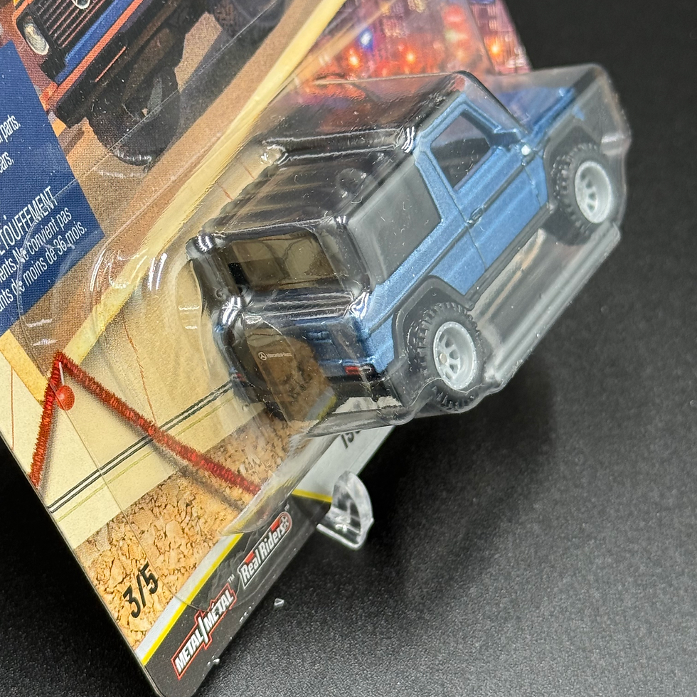 Thumbnail: Hot Wheels Car Culture 961V Road Trip Mercedes-Benz G-Class Vehicle