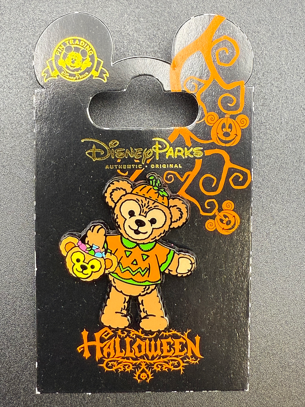 2012 Disney Halloween Duffy as a Pumpkin Pin