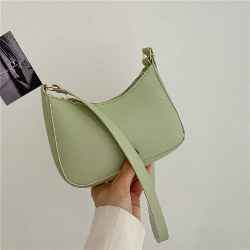 Château Vivienne Vintage Voyage Purse