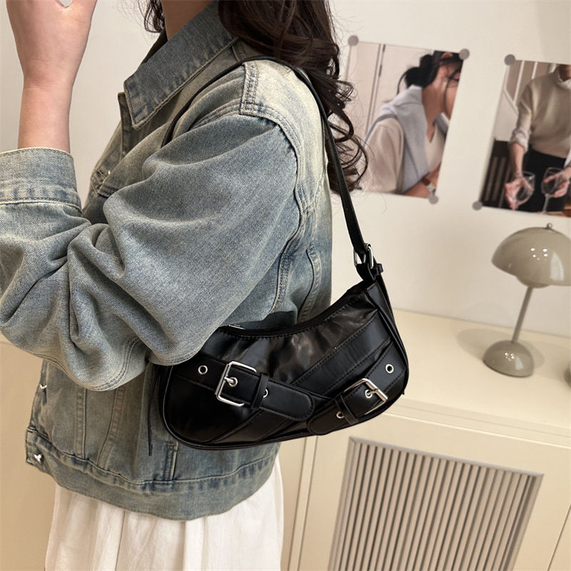 Élodie Classic Underarm Bag