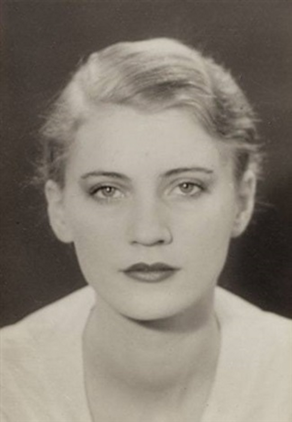 Lee Miller, Biography, Photography, & Facts