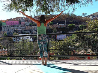 Die Vorteile von Iyengar Yoga im Alltag