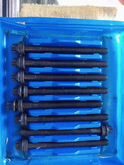 tornillos culata