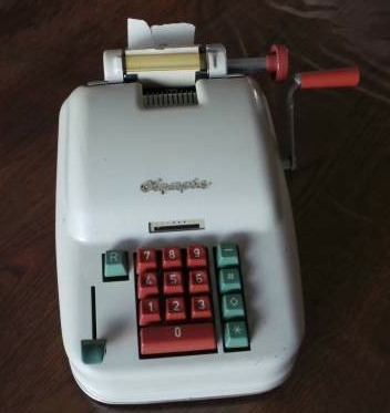 Machine a calculer Olympia