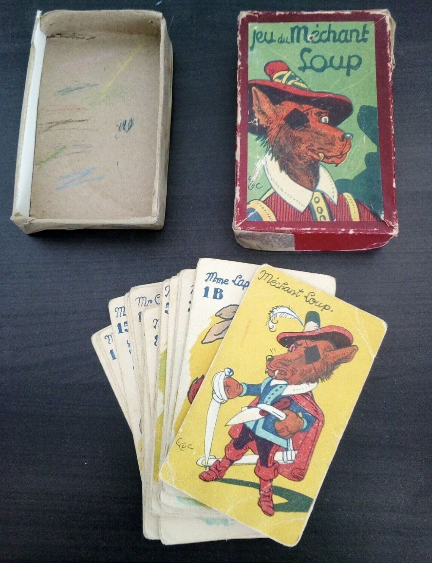 Jeu de cartes du méchant loup