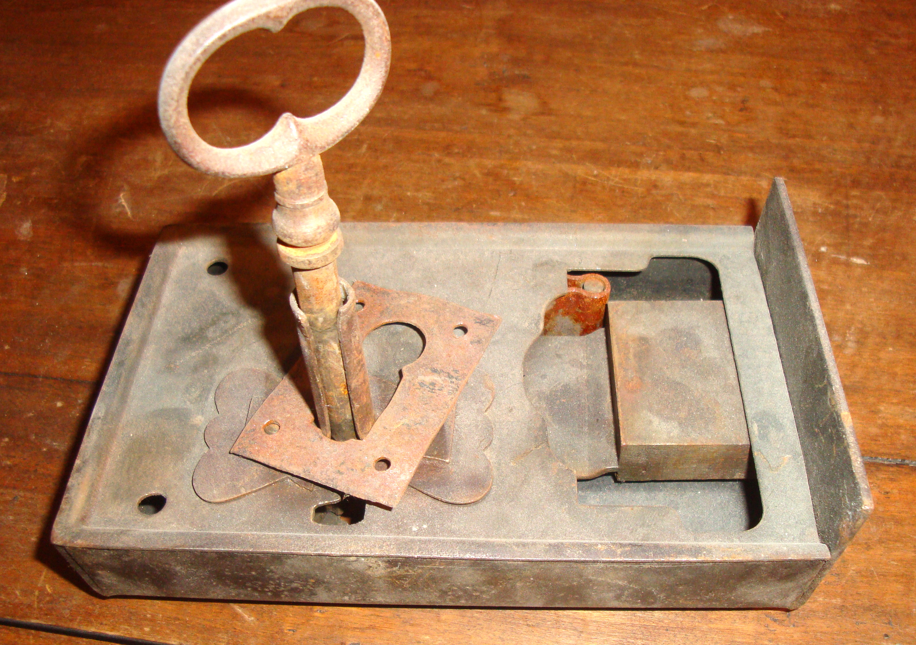 Serrure ancienne