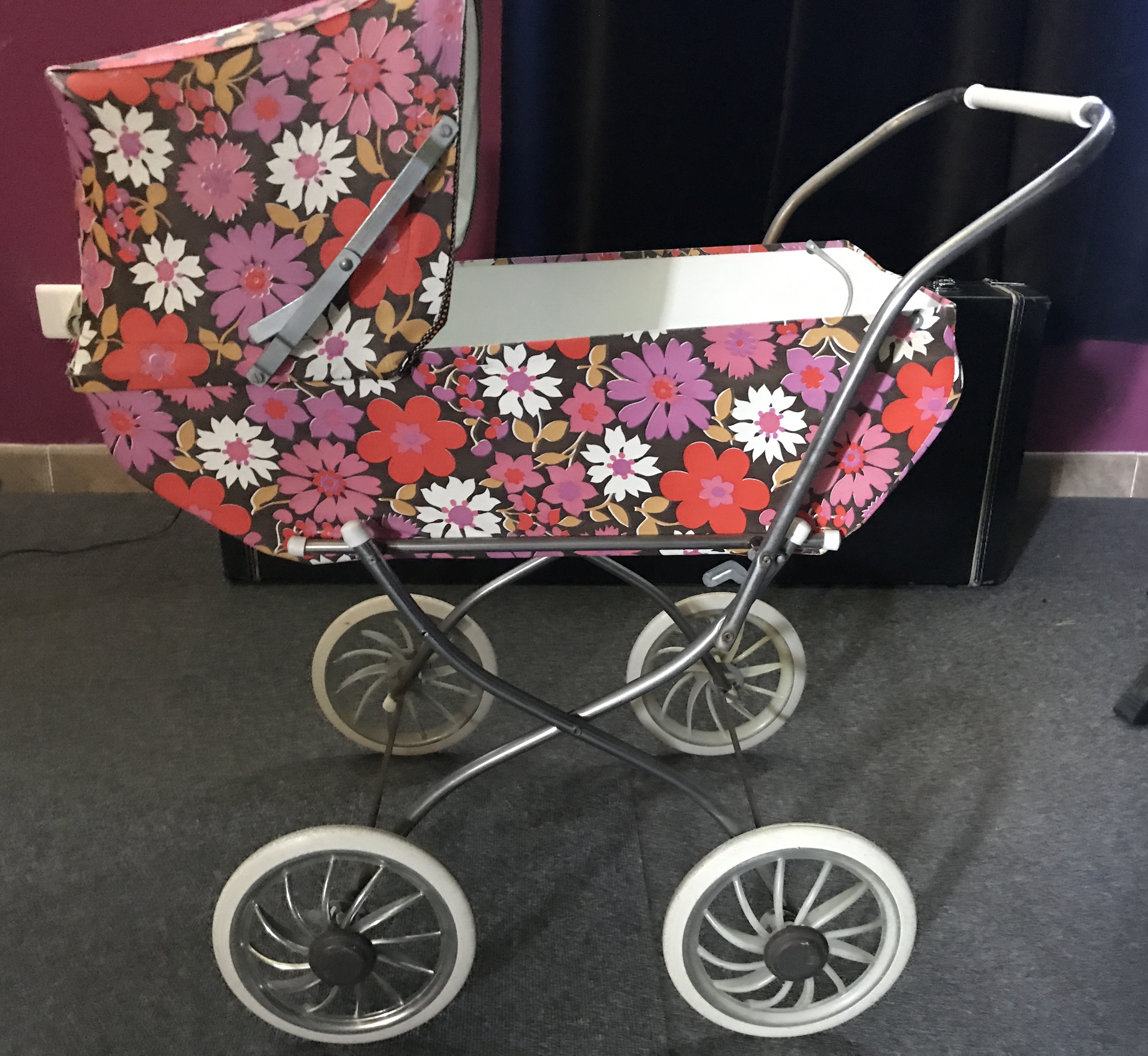 Jouet poussette vintage