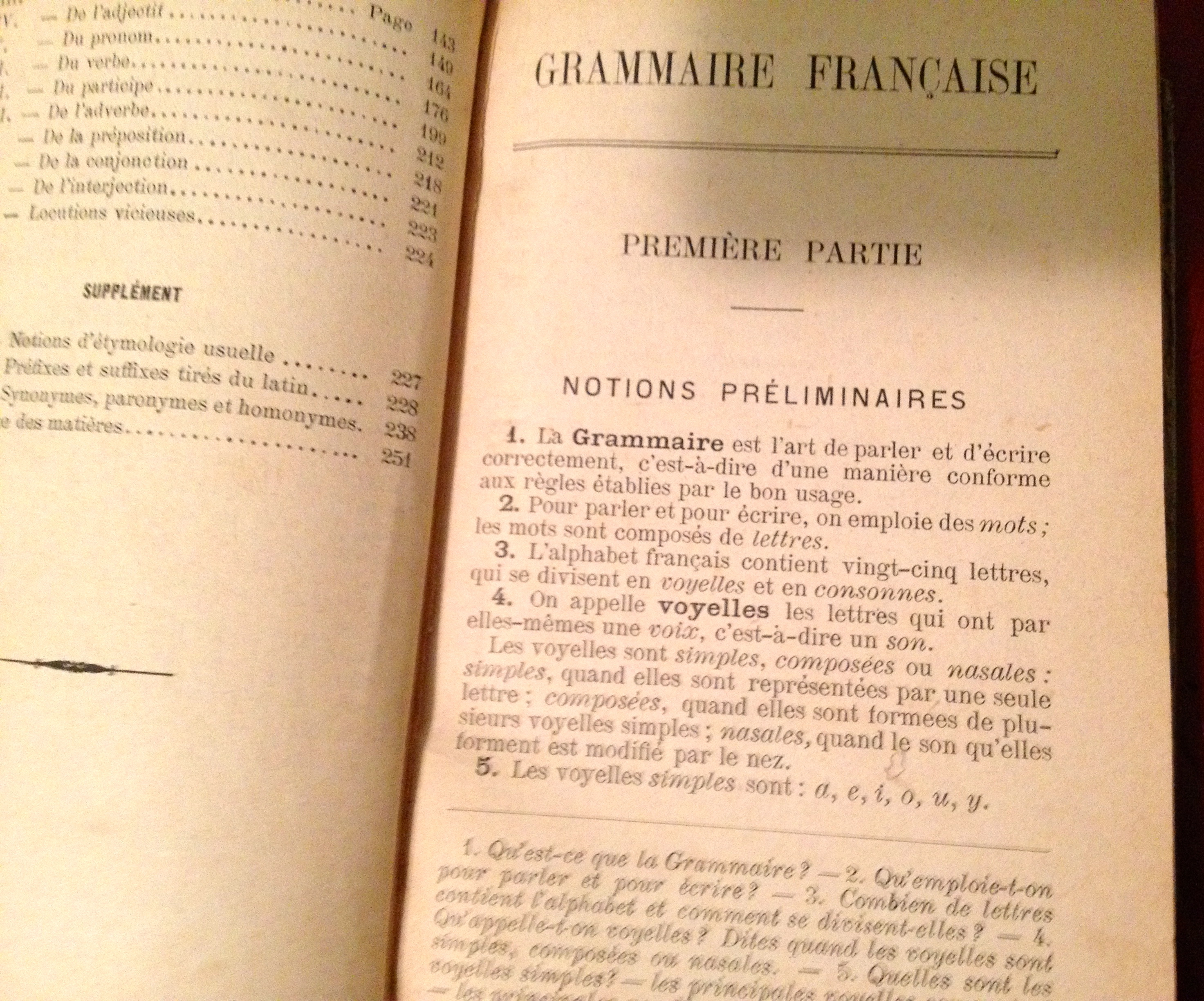 Livre scolaire grammaire