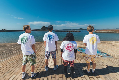 Rainbow ライブTシャツ 1977年 ミュンヘン M Rainbow ライブTシャツ 1977年 ミュンヘン M TRHRRAINBOWLIM1977.jpg