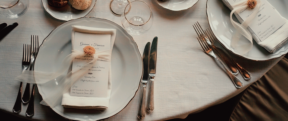 Wedding menu and table setting at Villa Corsini Mezzomonte