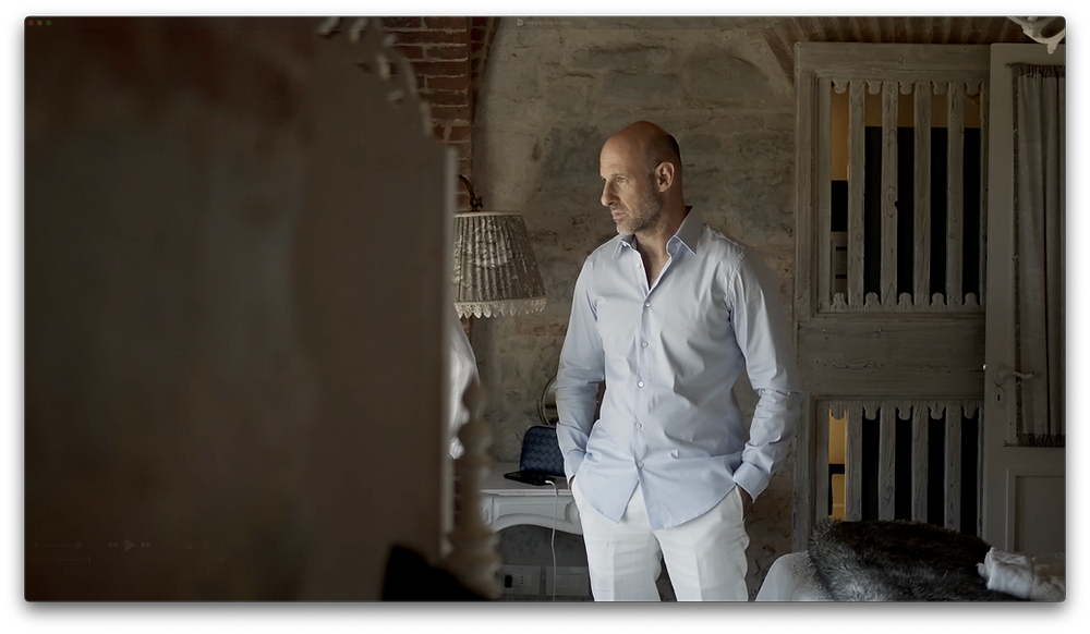 Groom preparing for a Villa Le Fontanelle wedding.