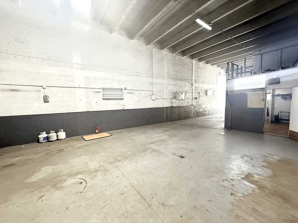 Space 6435 - Interior Warehouse