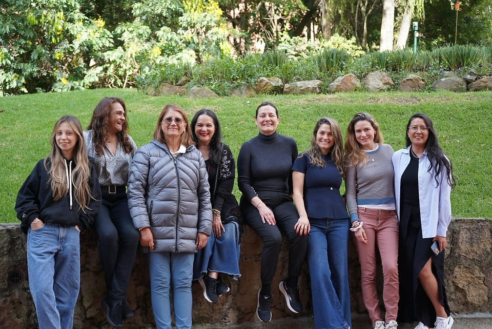 Grupo de Mujeres Alquímicas, Taller del Sacrificio al Gozo: Jugando con el Árbol